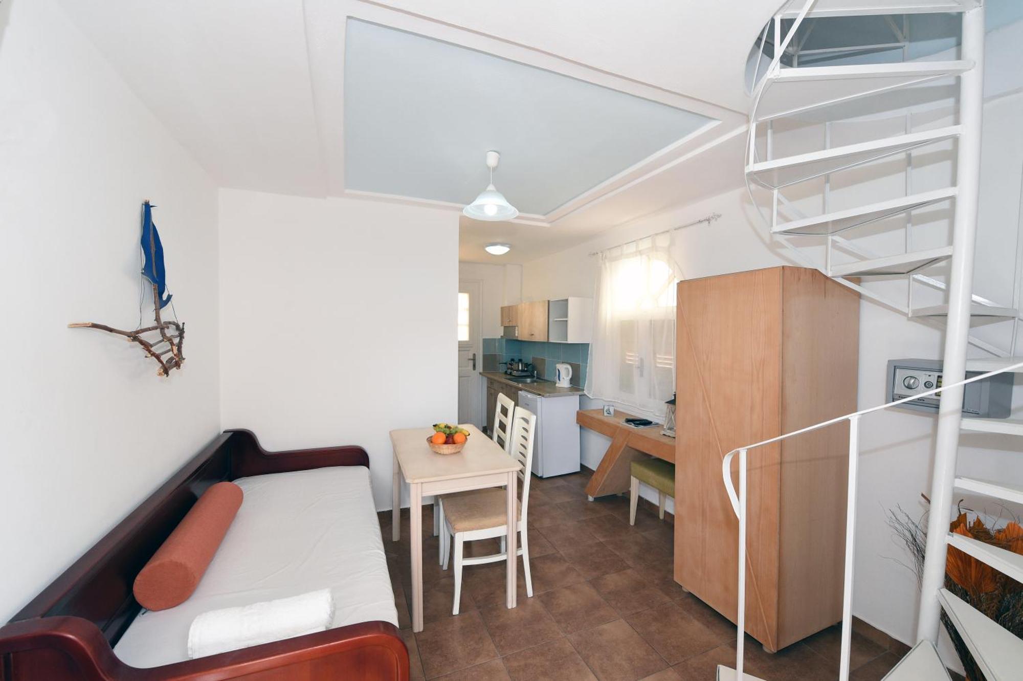 Leon Lux Apartments Perivolos  Eksteriør billede